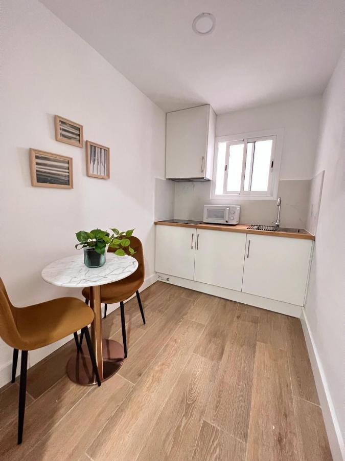 Crysoyle Apartment Barcelona Next To Camp Nou L'Hospitalet de Llobregat Exterior foto