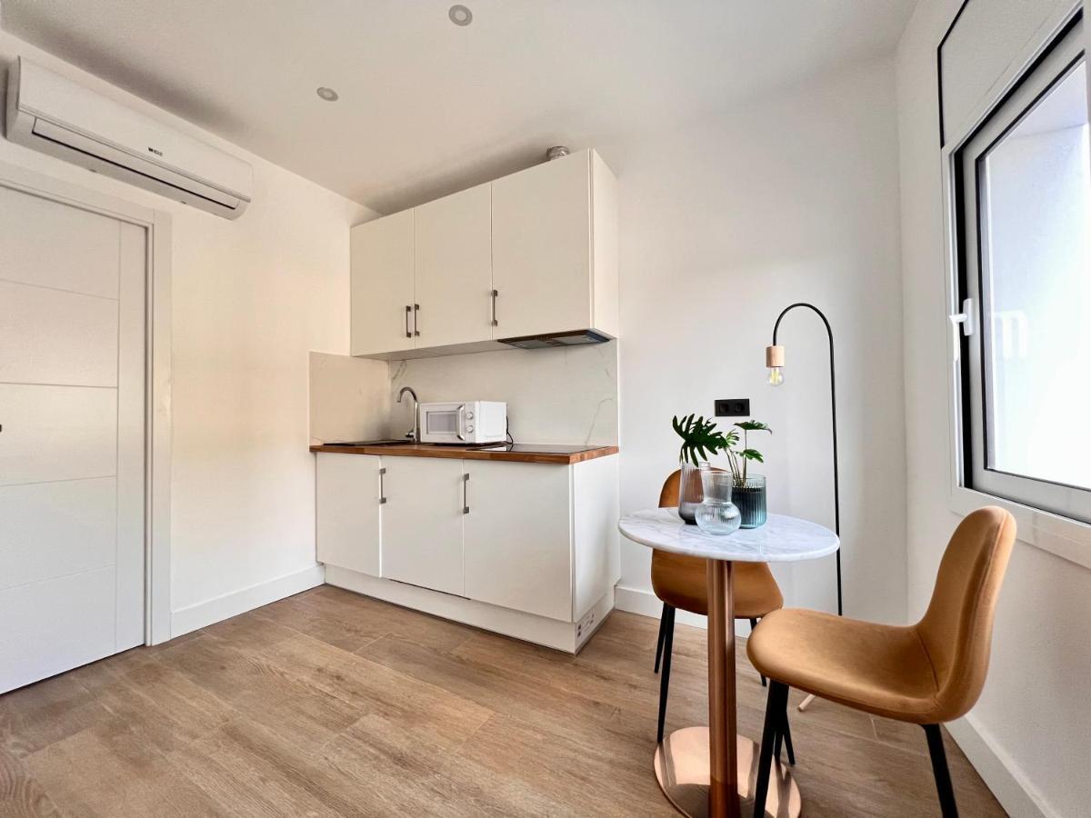 Crysoyle Apartment Barcelona Next To Camp Nou L'Hospitalet de Llobregat Exterior foto